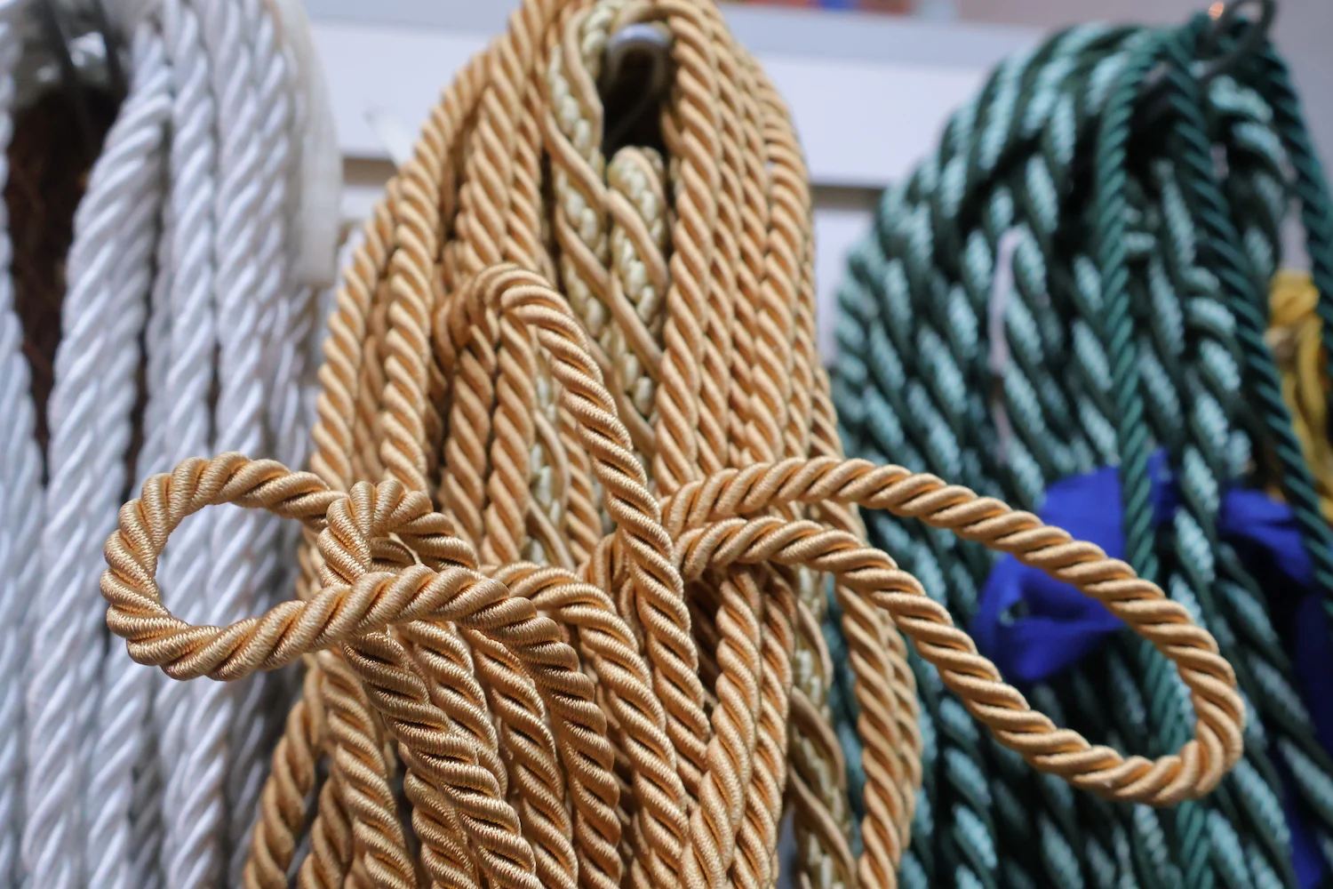 Cordons torsadés décoratifs épais pour la couture et les finitions textiles élégantes